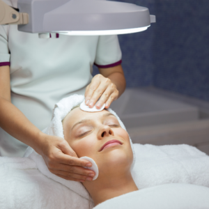 1 limpieza facial profunda + luz led